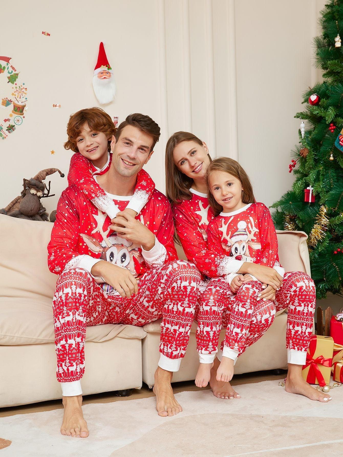 2024 Christmas Reindeer Print Family Matching Pajamas Set | Cozy Holiday Cartoon Sleepwear for Families - Coscosmos