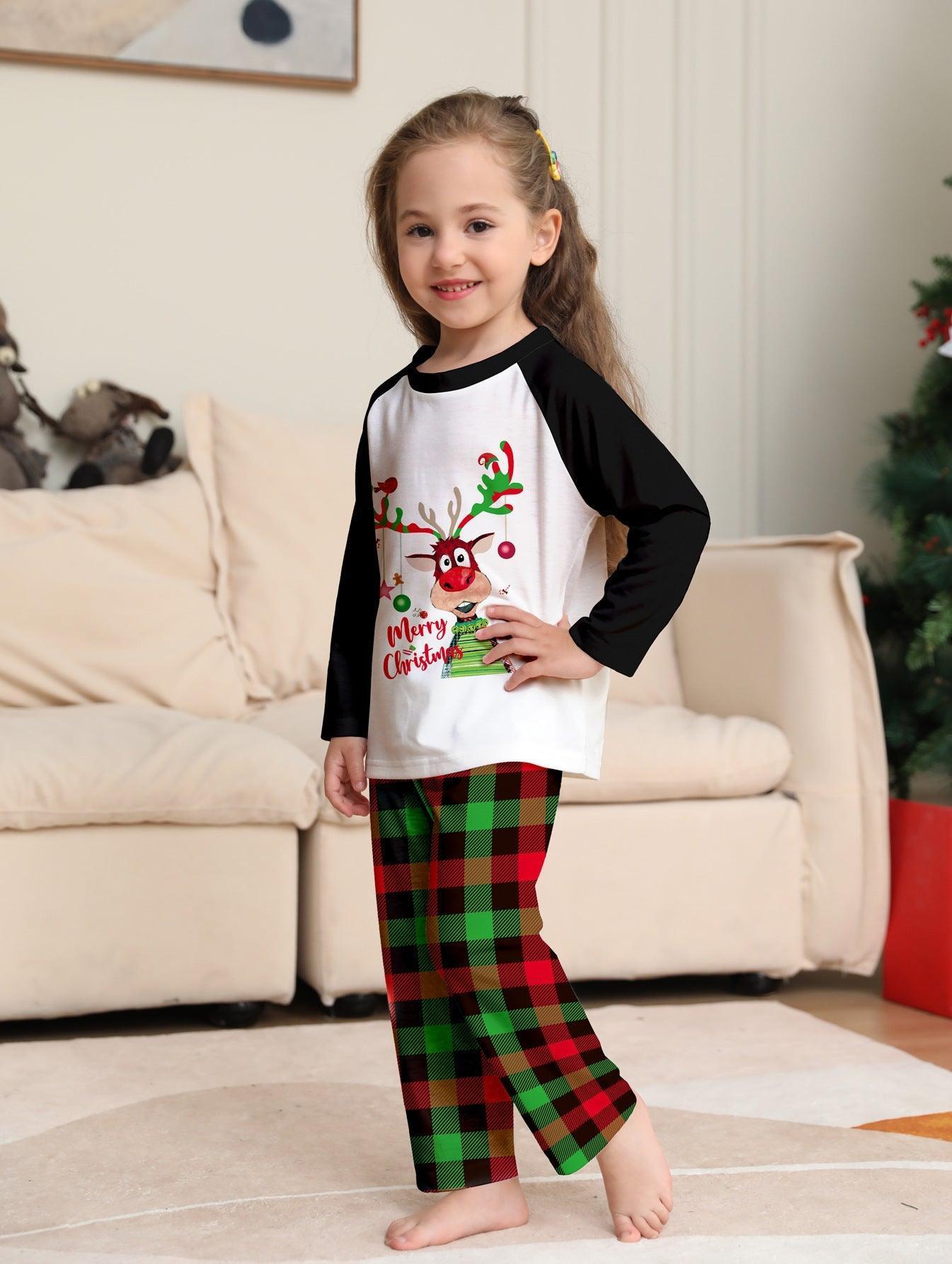 Christmas Family Matching Pajamas | Dog Print & Christmas Tree Design | Cozy Family Sleepwear Set - Coscosmos