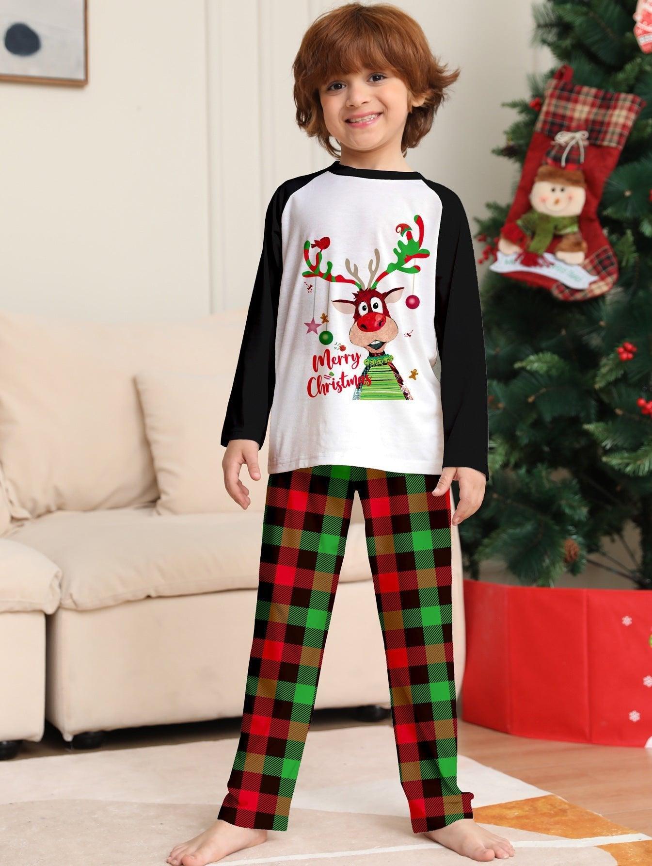 Christmas Family Matching Pajamas | Dog Print & Christmas Tree Design | Cozy Family Sleepwear Set - Coscosmos