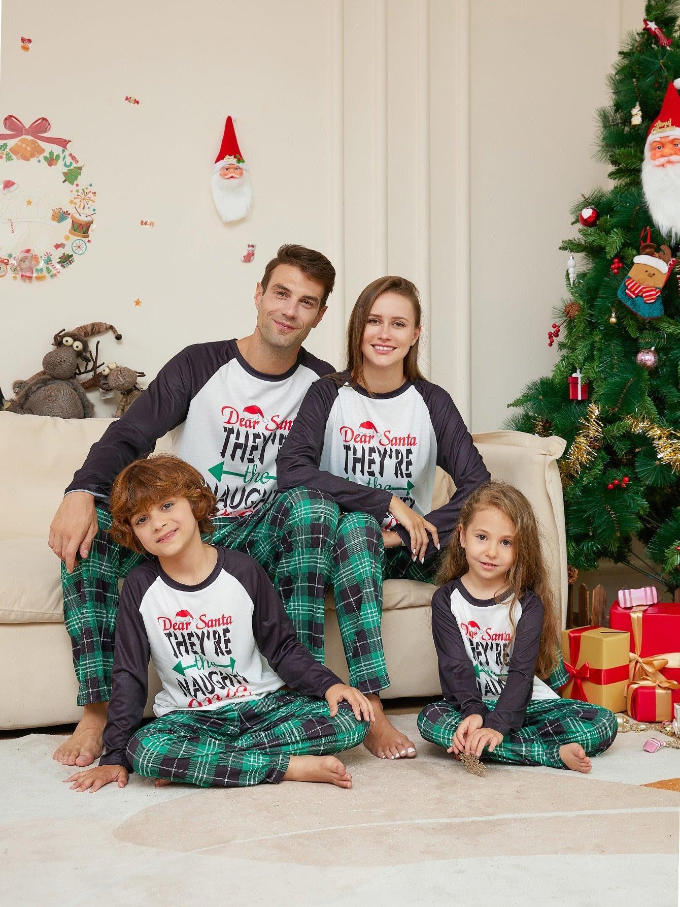 Christmas Family Matching Pajamas | Green Plaid Letter Print Sleepwear Set for Holiday Celebrations - Coscosmos