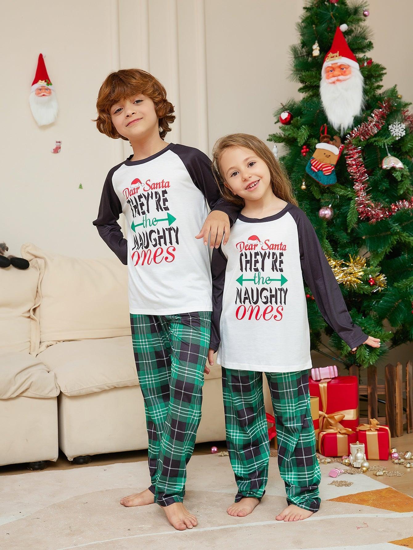 Christmas Family Matching Pajamas | Green Plaid Letter Print Sleepwear Set for Holiday Celebrations - Coscosmos