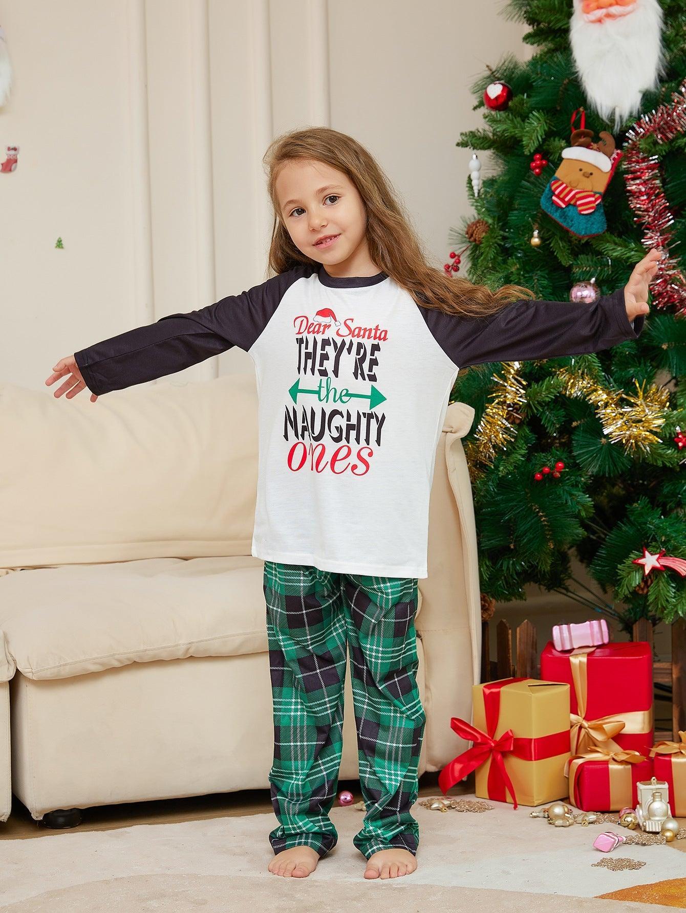 Christmas Family Matching Pajamas | Green Plaid Letter Print Sleepwear Set for Holiday Celebrations - Coscosmos