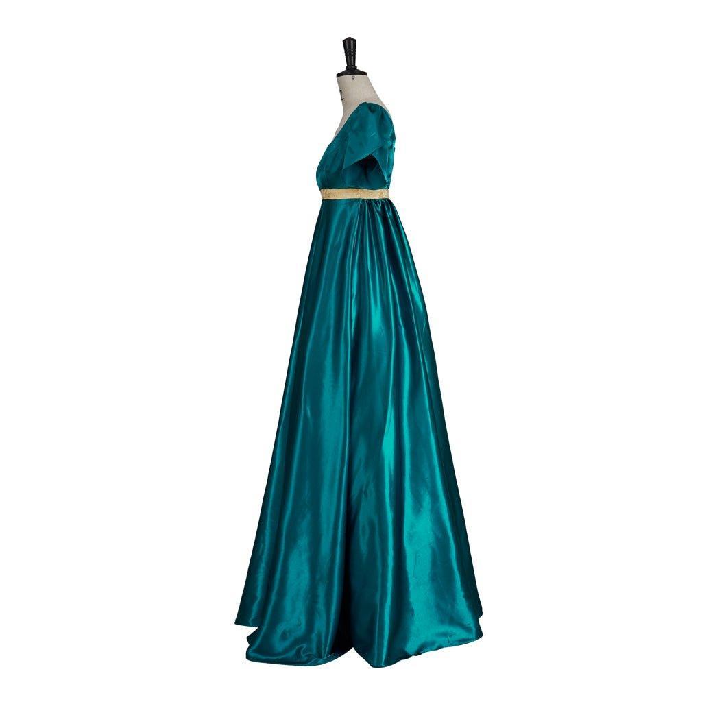 Medieval Traditional Empire Gown - Bridgerton Cosplay Costume in Emerald Green Silky Fabric - Coscosmos