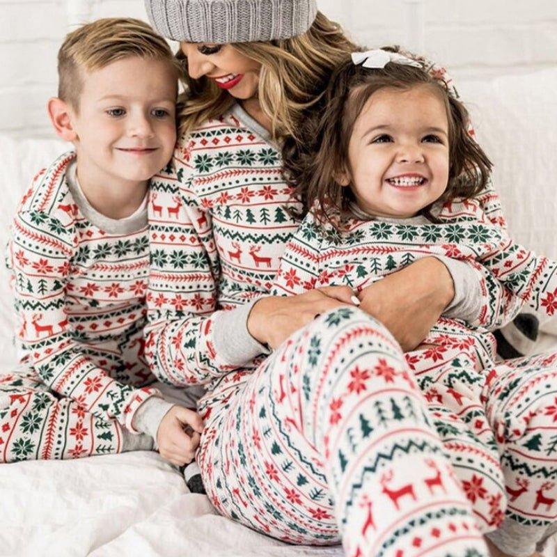 Spring and Autumn Elk Print Family Matching Pajamas | Christmas and New Year Parent - Child Sleepwear Set - Coscosmos